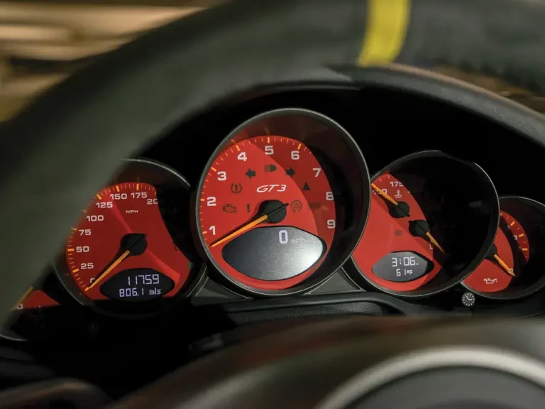 2011 Porsche 997 GT3 RS - Image 14 of 29