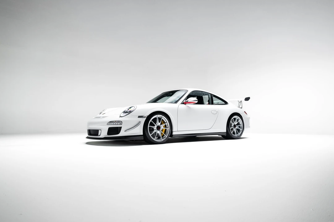 2011 Porsche 997 GT3 RS - Image 2 of 31