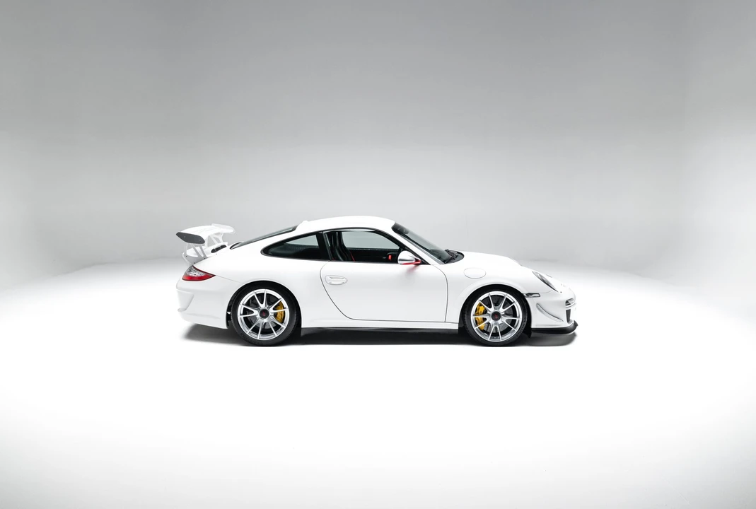 2011 Porsche 997 GT3 RS - Image 19 of 31