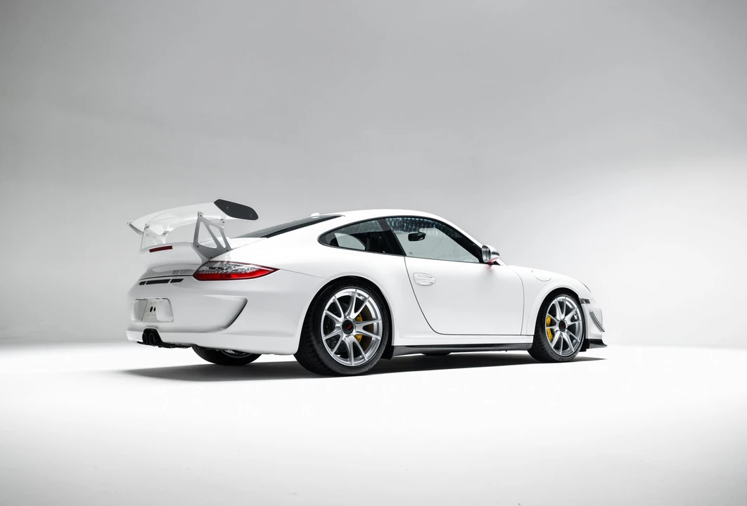 2011 Porsche 997 GT3 RS - Image 28 of 31