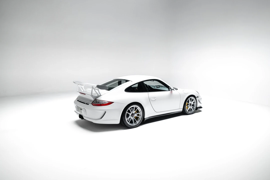 2011 Porsche 997 GT3 RS - Image 25 of 31
