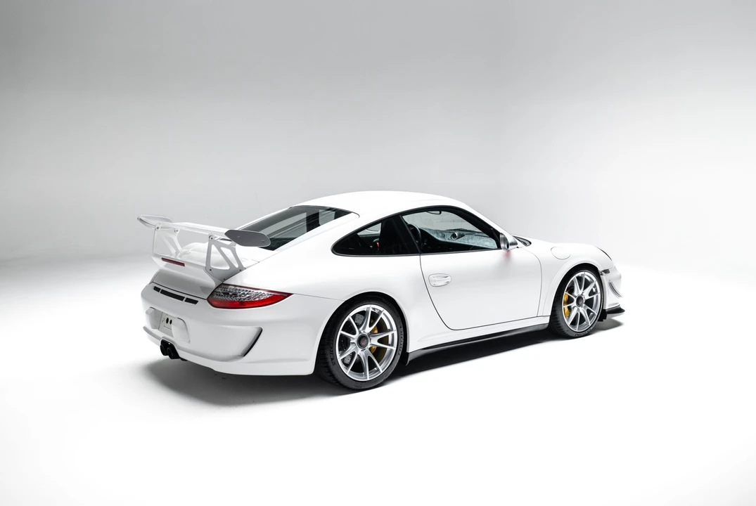 2011 Porsche 997 GT3 RS - Image 27 of 31