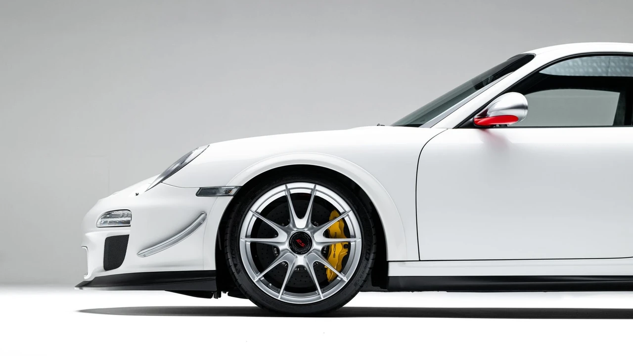 2011 Porsche 997 GT3 RS - Image 18 of 31