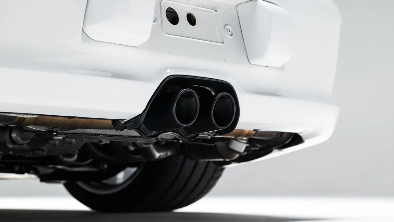 2011 Porsche 997 GT3 RS - Image 27 of 31