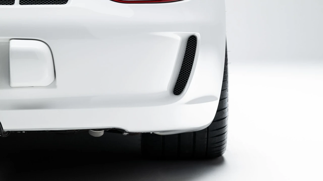 2011 Porsche 997 GT3 RS - Image 19 of 31