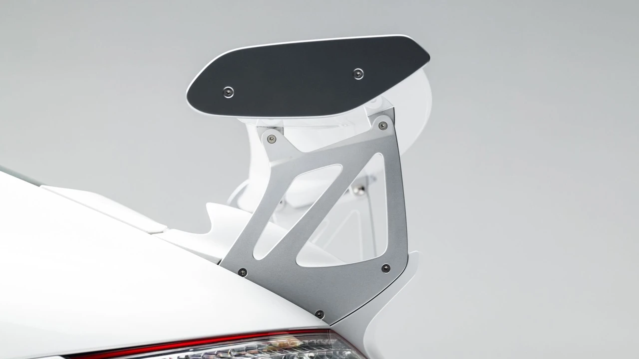 2011 Porsche 997 GT3 RS - Image 30 of 31