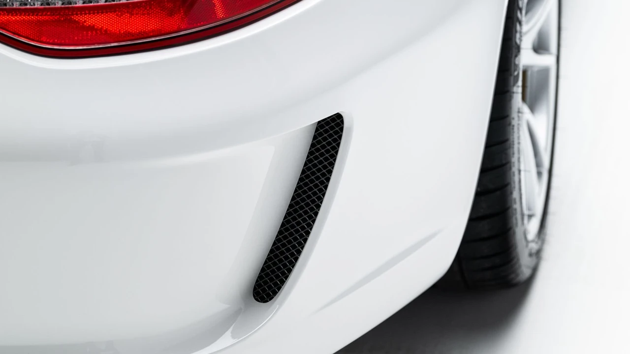 2011 Porsche 997 GT3 RS - Image 22 of 31