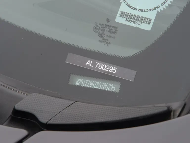2011 Porsche 997 GT3 RS - Image 15 of 17