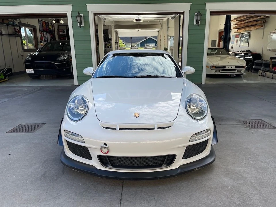 2011 Porsche 997 GT3 - Image 8 of 31
