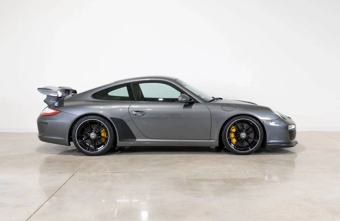 2011 Porsche 997 GT3 - Image 4 of 5