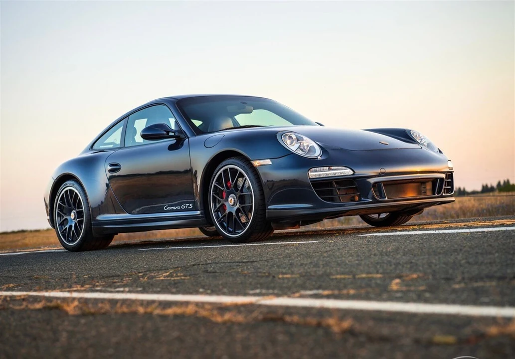 2011 Porsche 997 Carrera GTS - Image 2 of 19