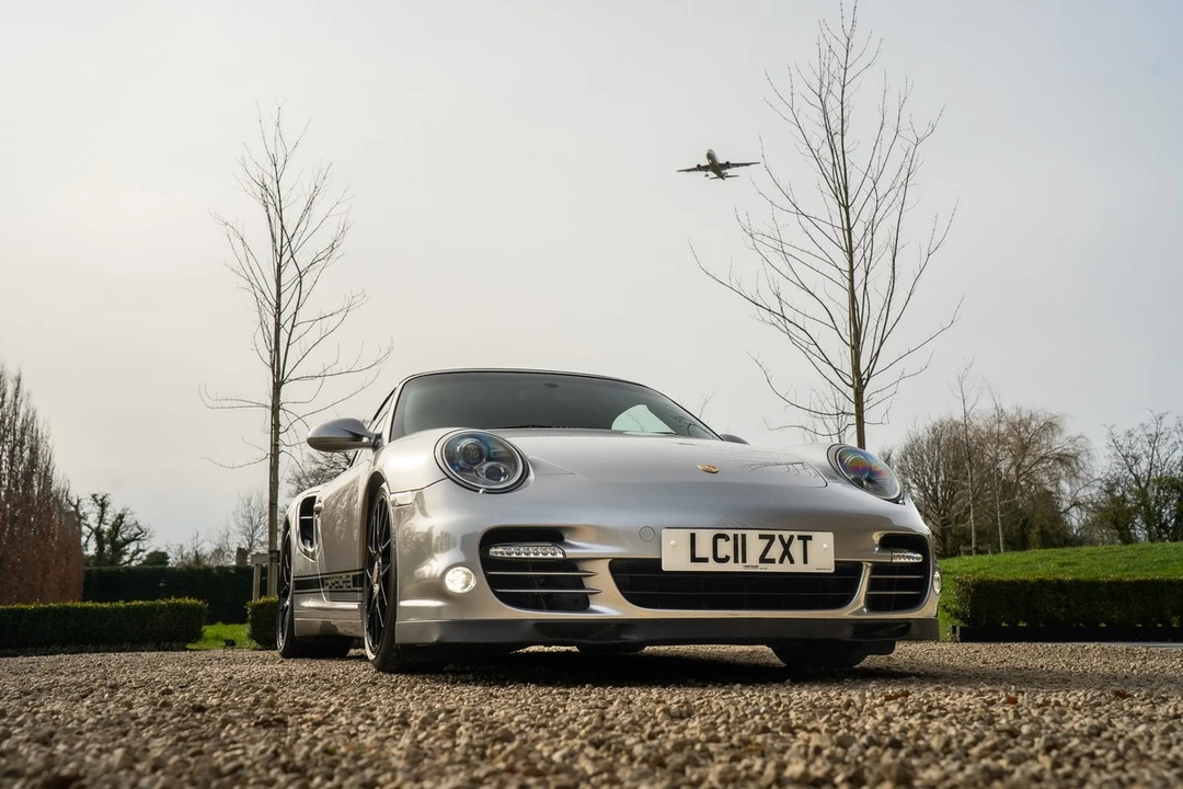 2011 Porsche 997 Turbo - Image 16 of 30