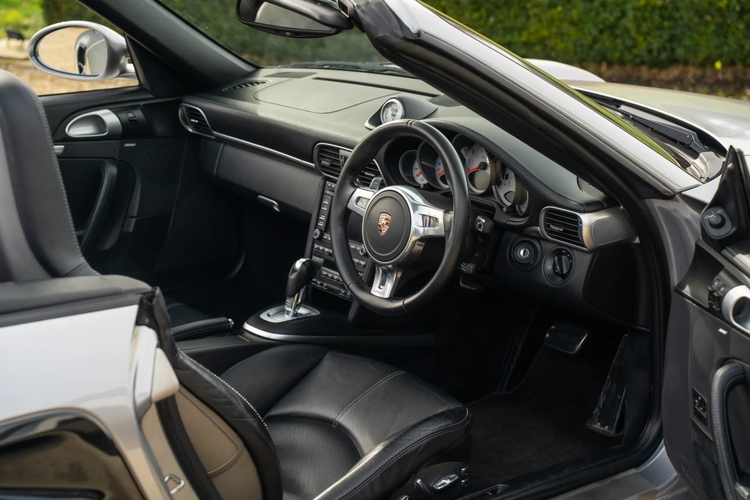 2011 Porsche 997 Turbo - Image 14 of 30