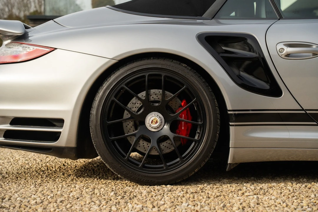 2011 Porsche 997 Turbo - Image 28 of 30