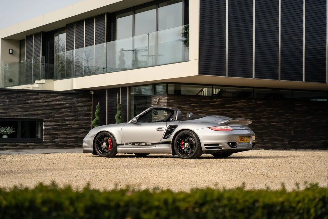 2011 Porsche 997 Turbo - Image 21 of 30