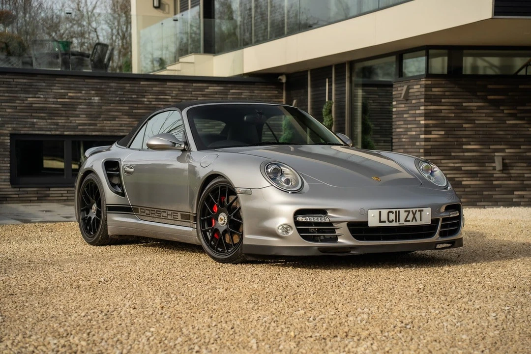 2011 Porsche 997 Turbo - Image 25 of 30