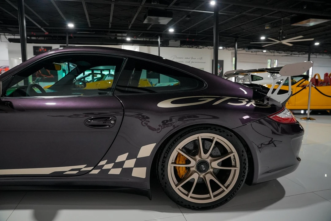 2011 Porsche 911 - Image 30 of 31