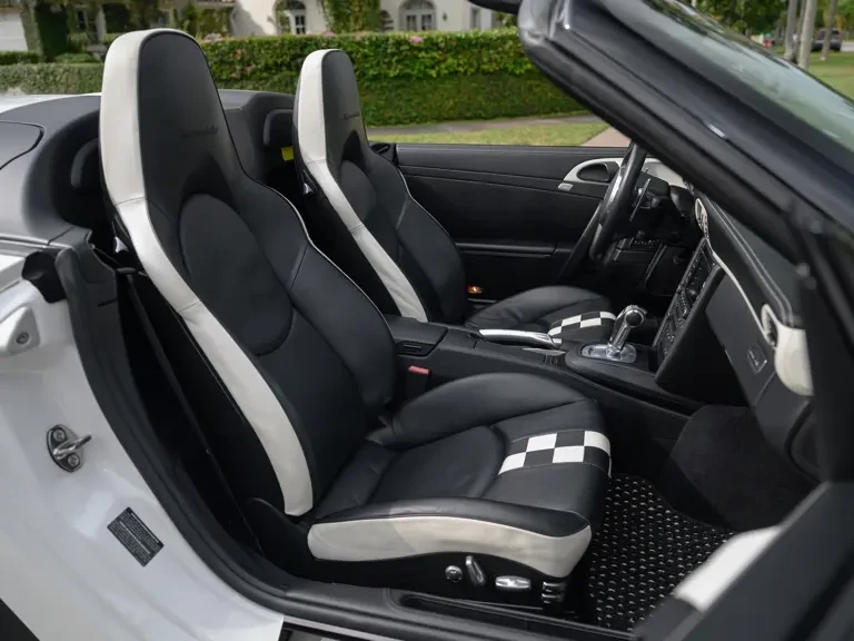 2011 Porsche 997 Speedster - Image 25 of 31