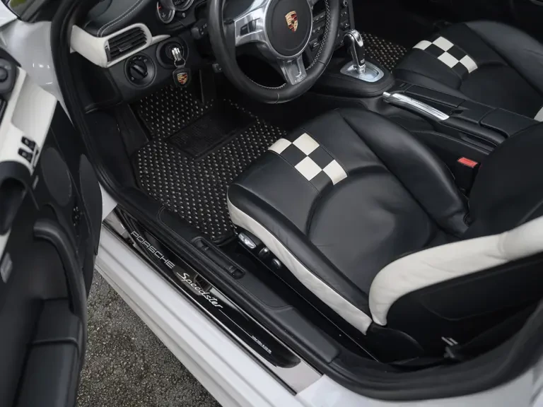 2011 Porsche 997 Speedster - Image 16 of 31