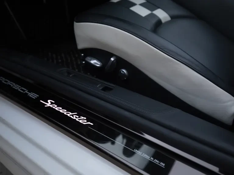 2011 Porsche 997 Speedster - Image 17 of 26