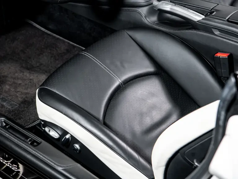 2011 Porsche 997 Speedster - Image 25 of 31