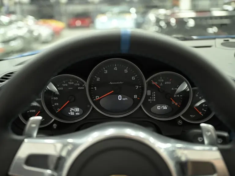 2011 Porsche 997 Speedster - Image 13 of 31