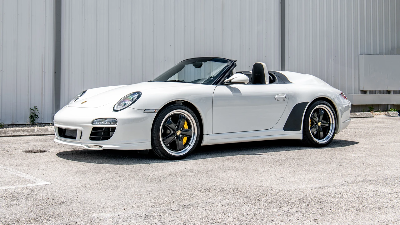 2011 Porsche 997 Speedster - Image 2 of 9