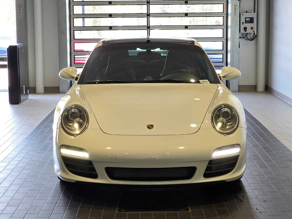 2011 Porsche 997 Targa - Image 10 of 31
