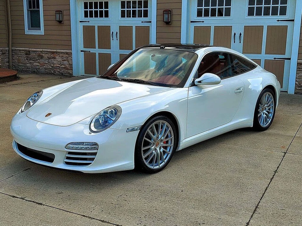 2011 Porsche 997 Targa - Image 2 of 31