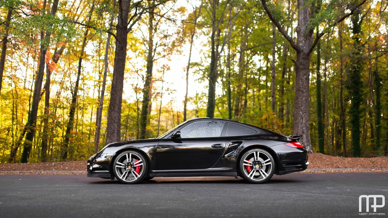 2011 Porsche 997 Turbo - Image 4 of 31