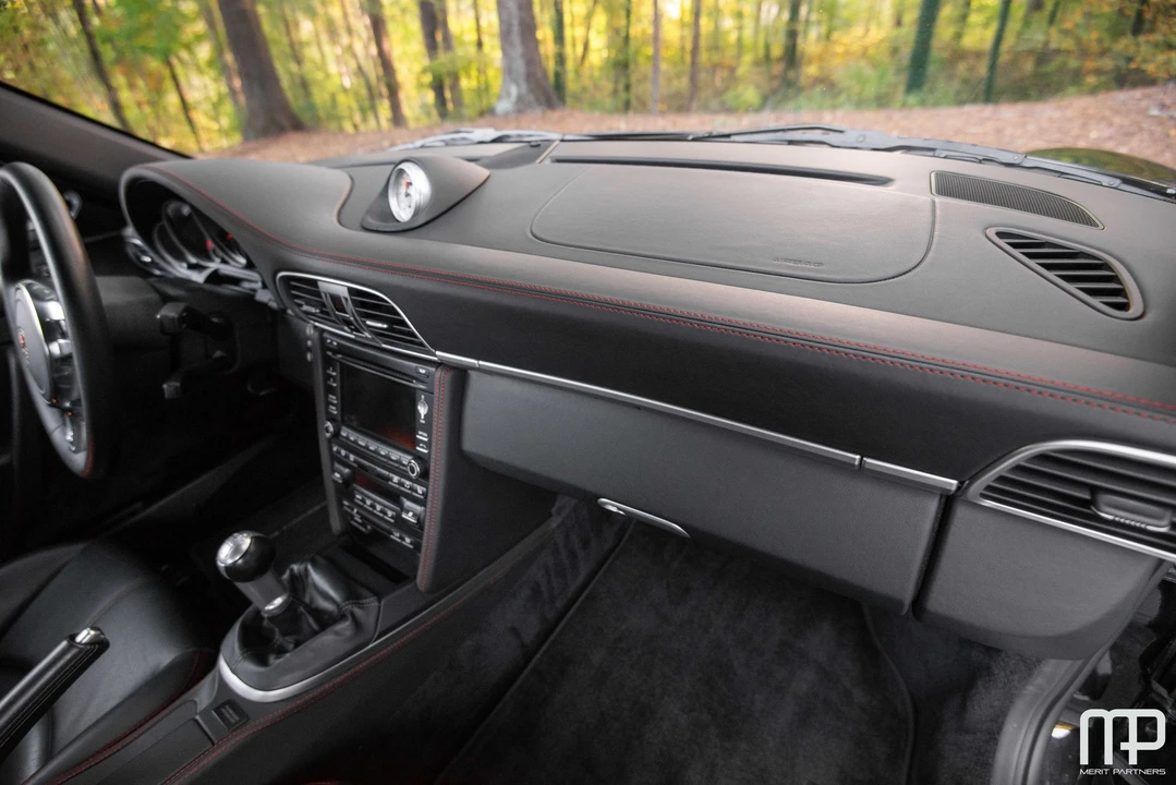 2011 Porsche 997 Turbo - Image 20 of 31