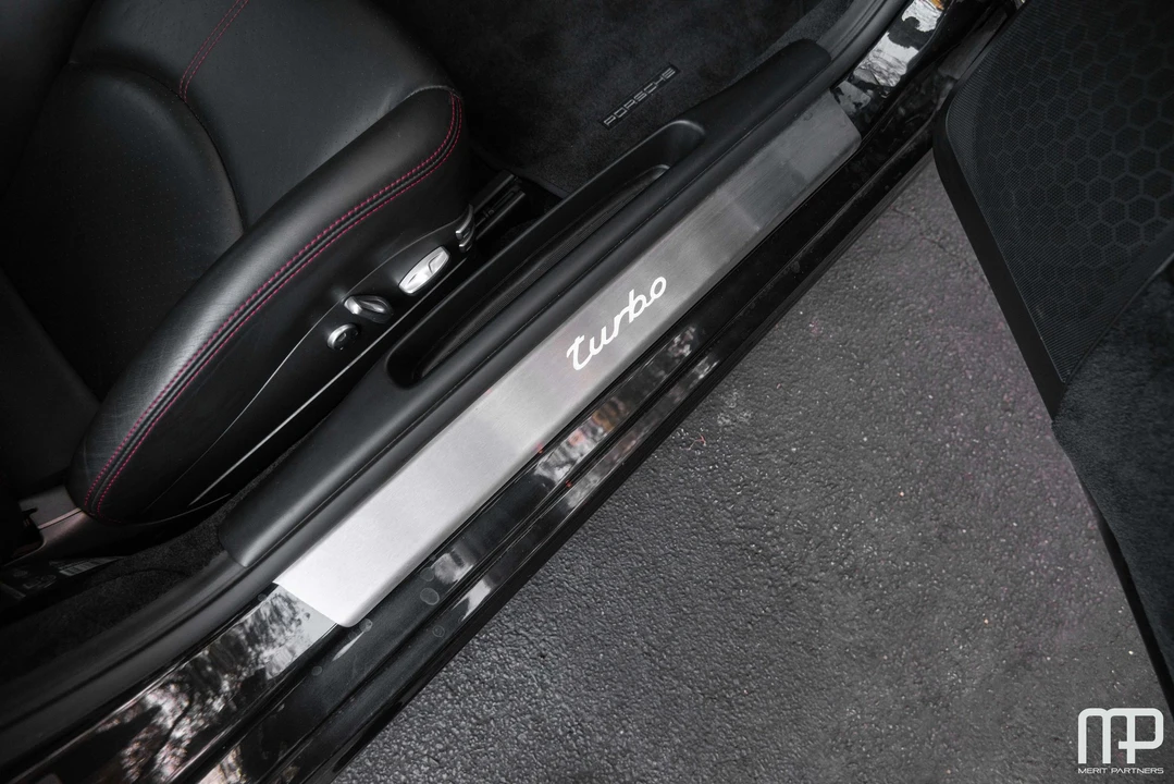 2011 Porsche 997 Turbo - Image 21 of 31