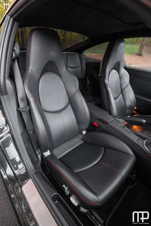 2011 Porsche 997 Turbo - Image 25 of 31