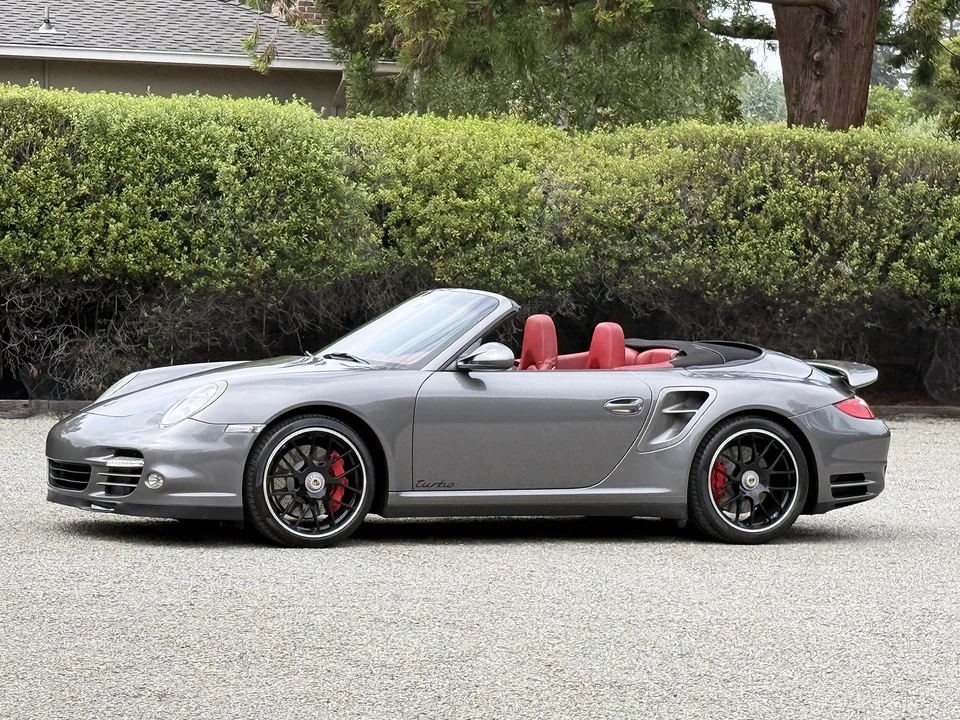 2011 Porsche 997 Turbo - Image 7 of 31