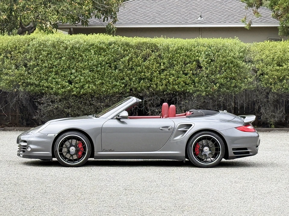 2011 Porsche 997 Turbo - Image 8 of 31