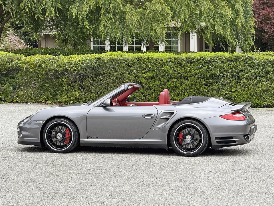 2011 Porsche 997 Turbo - Image 11 of 31