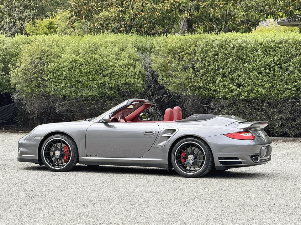 2011 Porsche 997 Turbo - Image 12 of 31