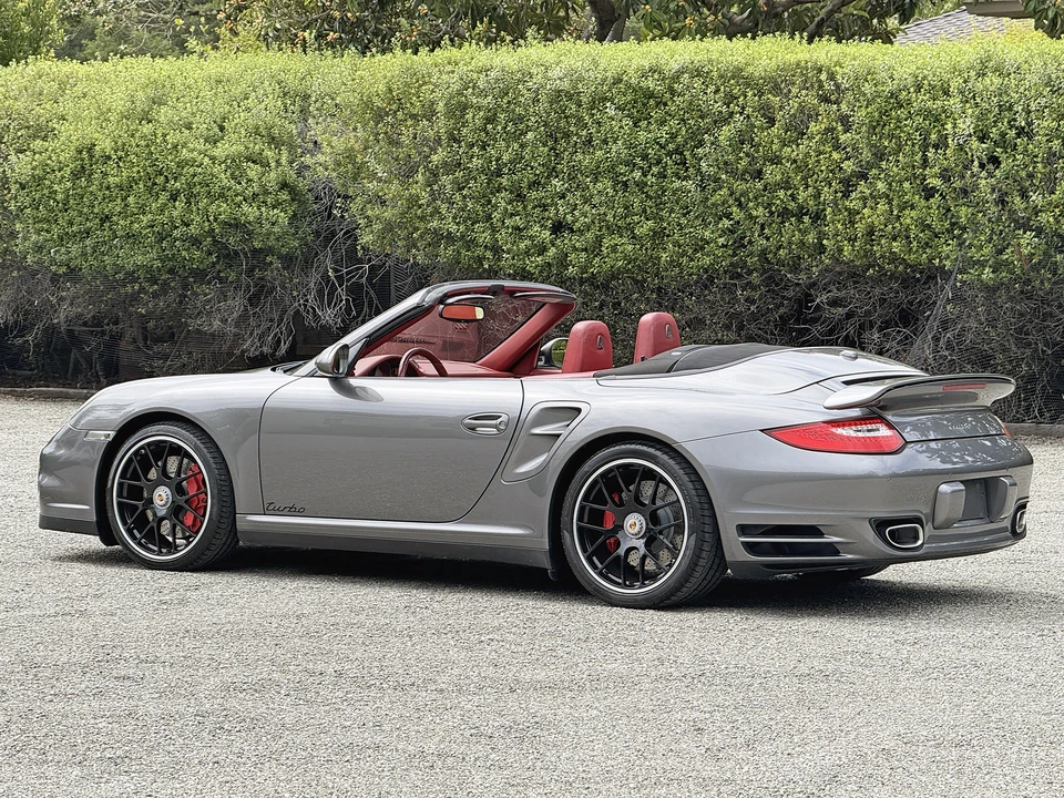 2011 Porsche 997 Turbo - Image 15 of 31