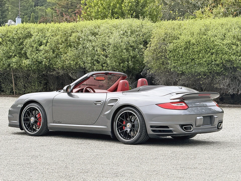 2011 Porsche 997 Turbo - Image 14 of 31