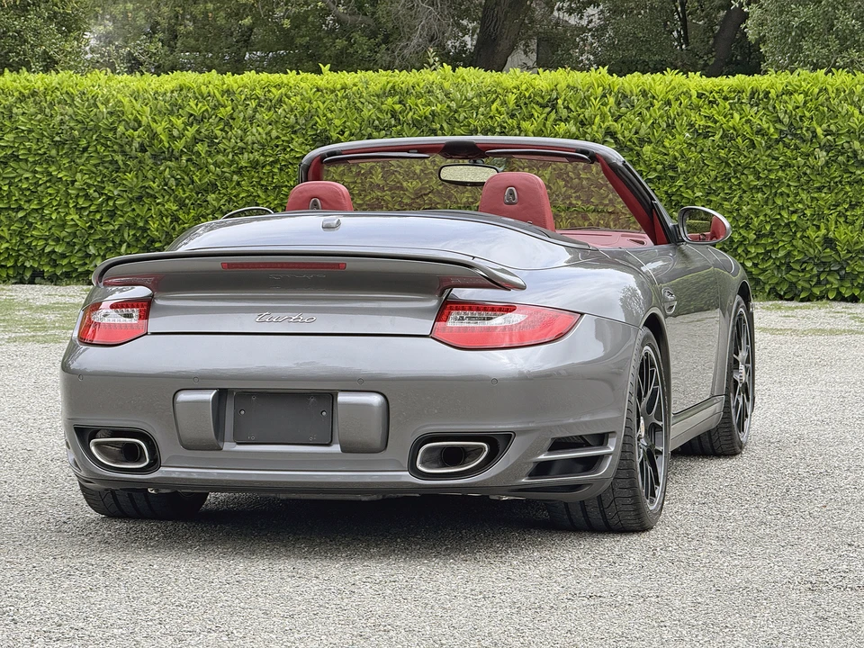 2011 Porsche 997 Turbo - Image 18 of 31