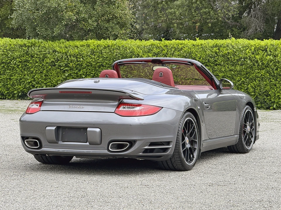 2011 Porsche 997 Turbo - Image 19 of 31