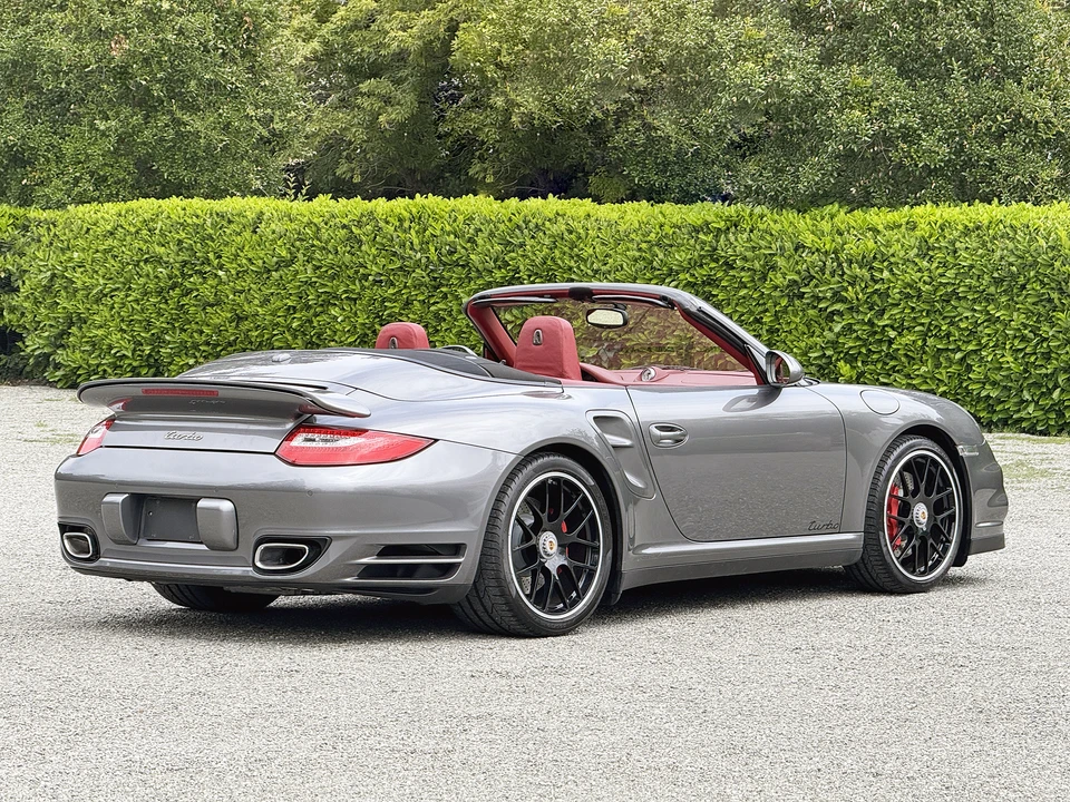 2011 Porsche 997 Turbo - Image 23 of 31