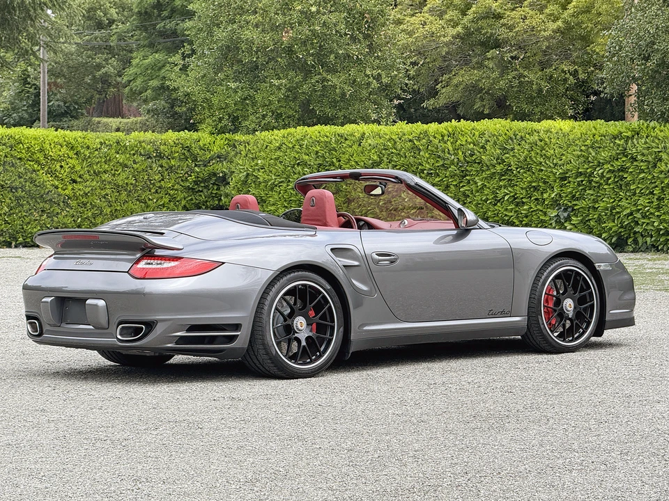 2011 Porsche 997 Turbo - Image 24 of 31