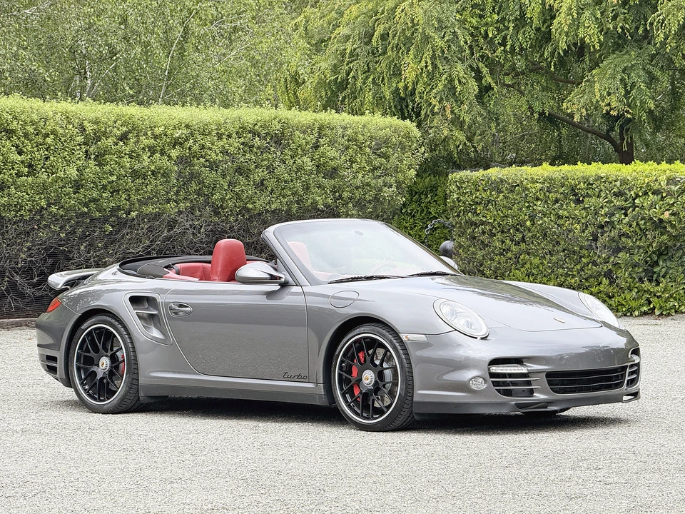 2011 Porsche 997 Turbo - Image 28 of 31