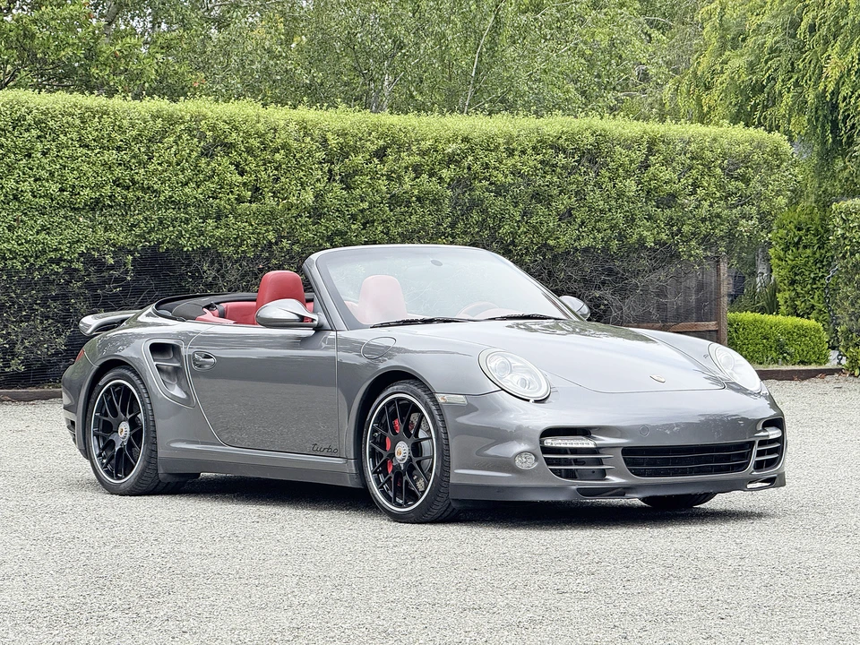2011 Porsche 997 Turbo - Image 30 of 31