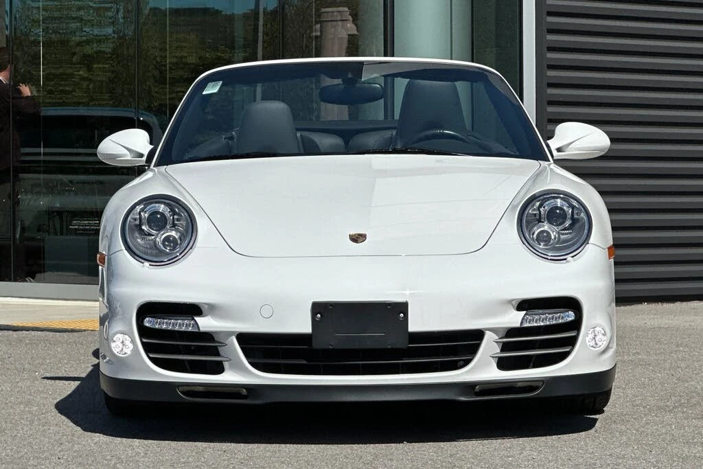 2011 Porsche 997 Turbo - Image 11 of 31
