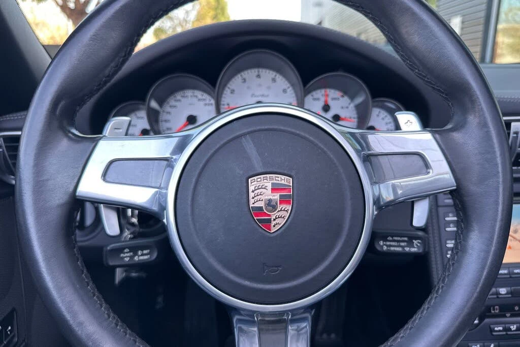 2011 Porsche 997 Turbo - Image 28 of 31