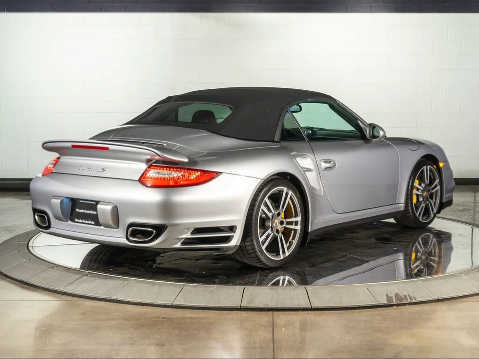 2011 Porsche 997 Turbo - Image 9 of 31