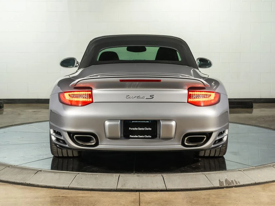 2011 Porsche 997 Turbo - Image 10 of 31
