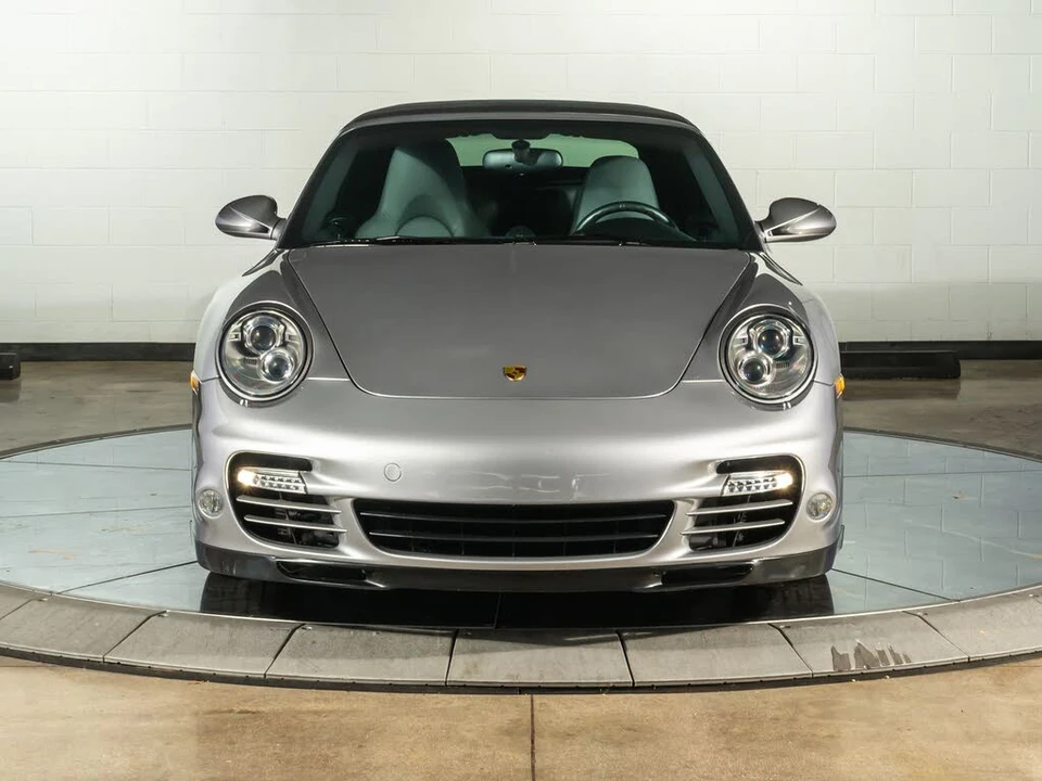 2011 Porsche 997 Turbo - Image 6 of 31